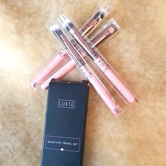 Luxie Beauty Quad Eye Travel set 4 piece - Picture 1 of 3